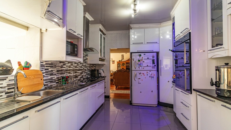 4 Bedroom Property for Sale in Bonnie Doone Eastern Cape